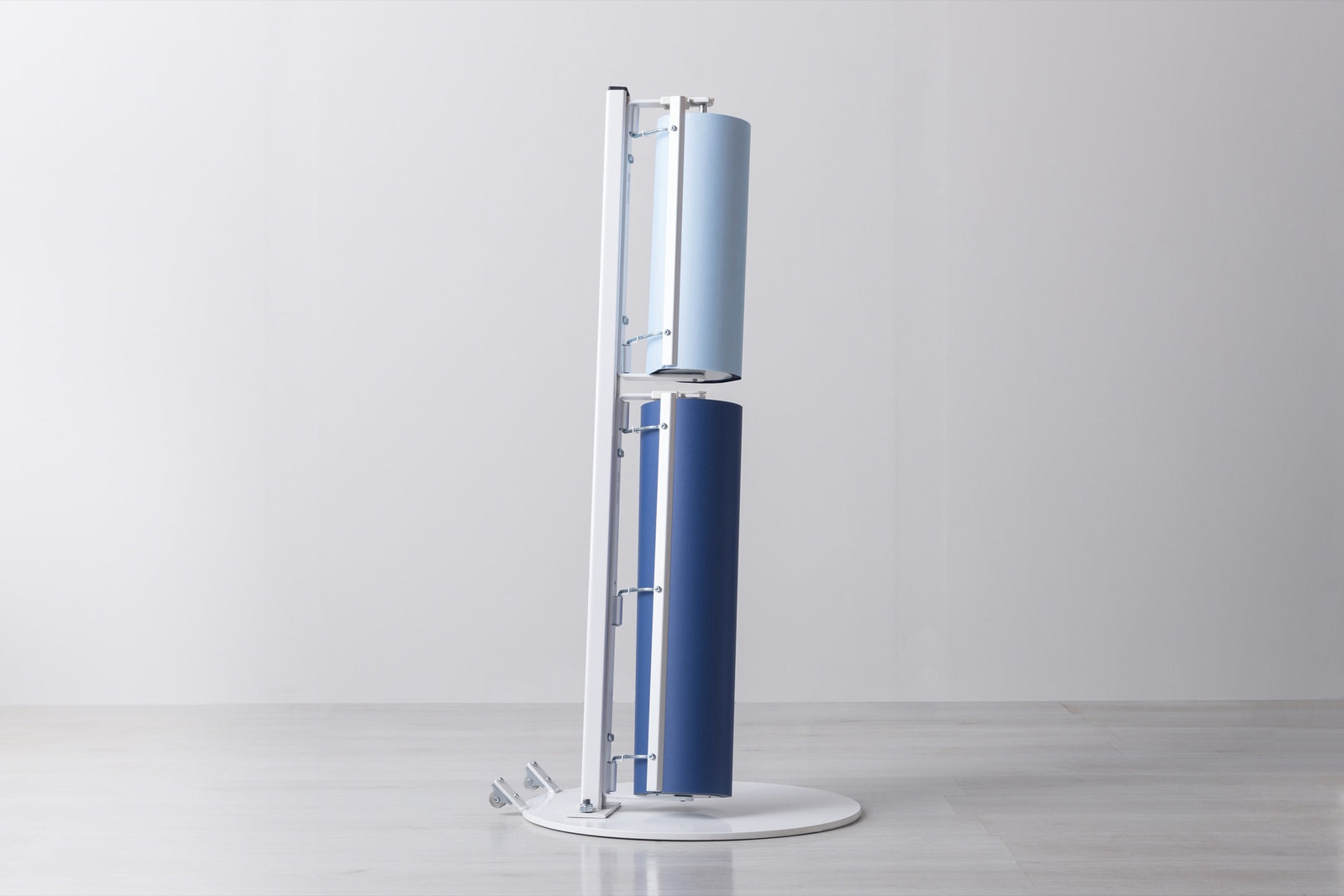 Floor stand 100